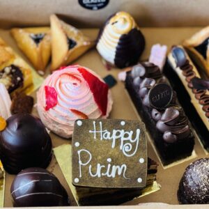 Purim deluxe celebration box